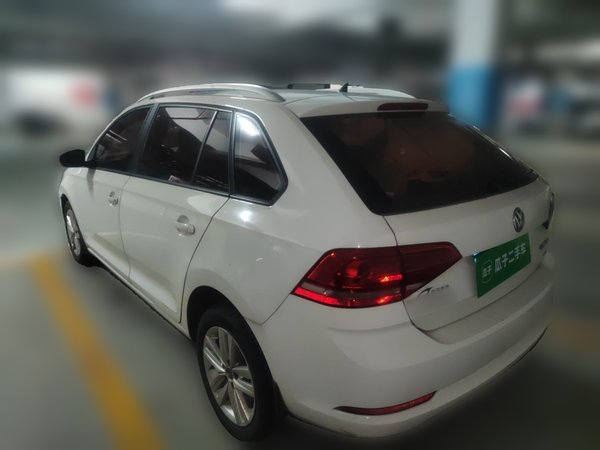 Volkswagen Santana 2017, 92500 км, за 5015 USD