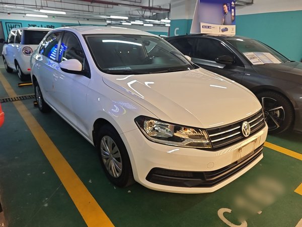 Volkswagen Santana 2019, 35300 км, за 7082 USD