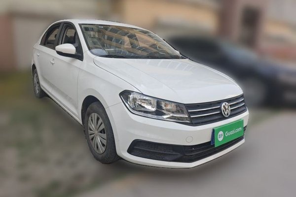 Volkswagen Santana 2021, 119200 км, за 8373 USD