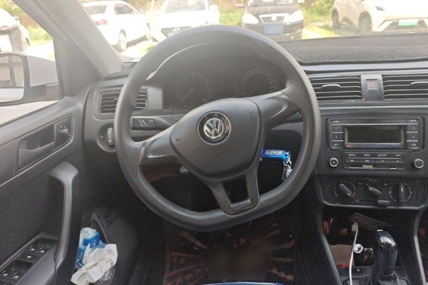 Volkswagen Santana 2021, 119200 км, за 8373 USD - фото 9