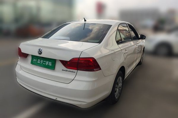 Volkswagen Santana 2021, 13700 км, за 6569 USD