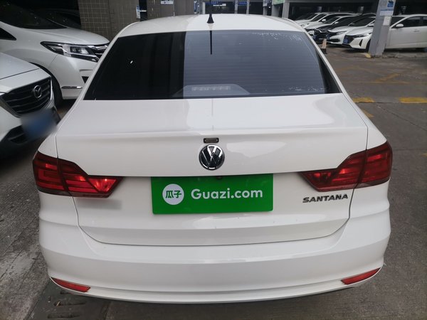 Volkswagen Santana 2021, 23400 км, за 9023 USD