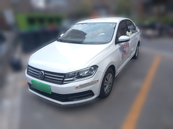 Volkswagen Santana 2021, 39700 км, за 8969 USD