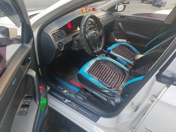 Volkswagen Santana 2021, 47300 км, за 5358 USD - фото 17