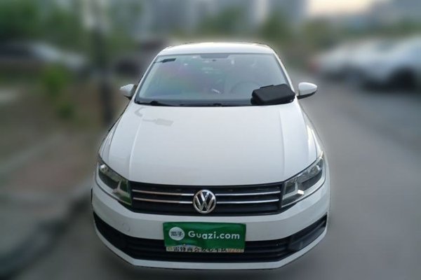 Volkswagen Santana 2021, 49200 км, за 5978 USD