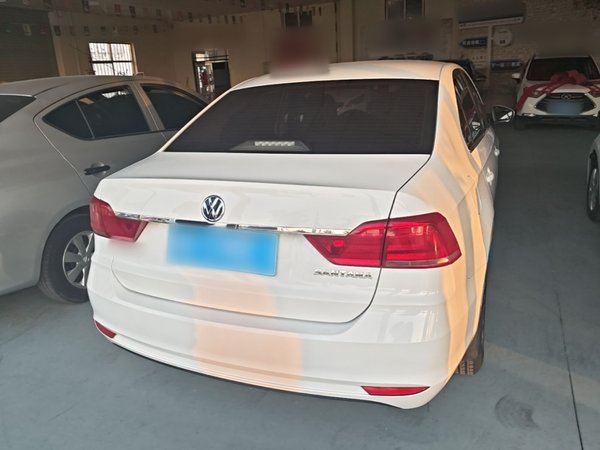 Volkswagen Santana 2021, 76100 км, за 7532 USD