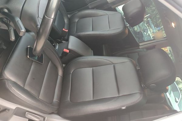 Volkswagen Sharan 2013, 90400 км, за 9176 USD - фото 24