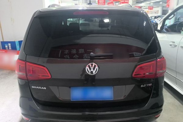 Volkswagen Sharan 2014, 87600 км, за 11649 USD