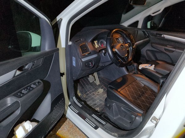 Volkswagen Sharan 2018, 168800 км, за 11997 USD - фото 17