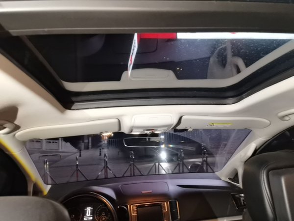 Volkswagen Sharan 2018, 74400 км, за 13021 USD - фото 19