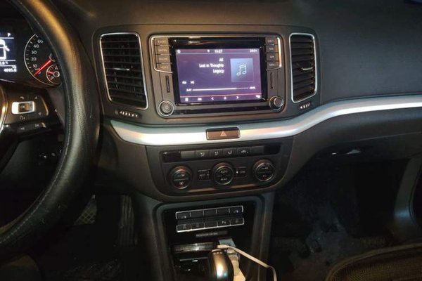Volkswagen Sharan 2018, 82300 км, за 13042 USD - фото 10