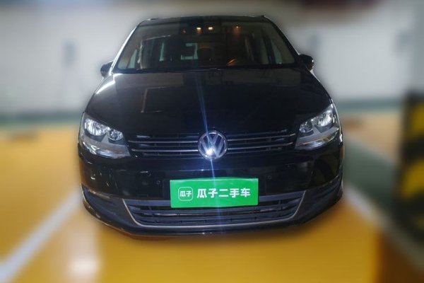Volkswagen Sharan 2018, 82300 км, за 13042 USD