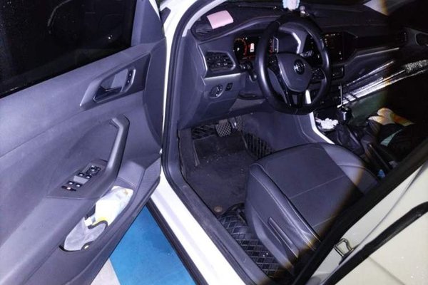 Volkswagen T-Cross 2019, 92700 км, за 8918 USD - фото 17
