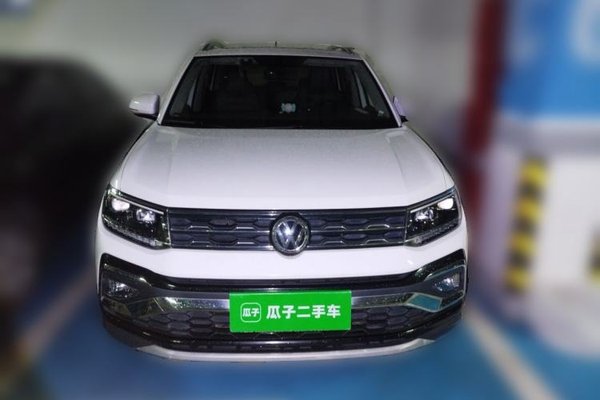Volkswagen T-Cross 2019, 92700 км, за 8918 USD