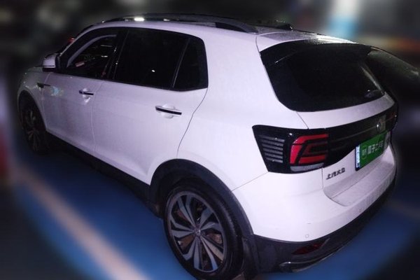 Volkswagen T-Cross 2019, 92700 км, за 8918 USD