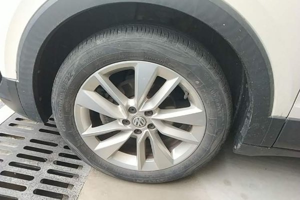 Volkswagen T-Cross 2019, 66100 км, за 9864 USD - фото 15