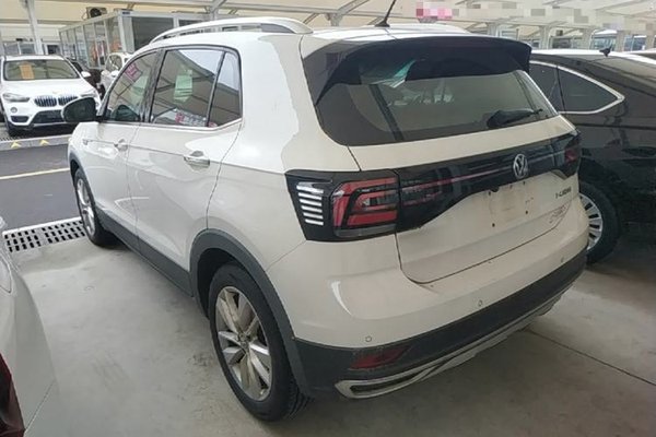 Volkswagen T-Cross 2019, 66100 км, за 9864 USD