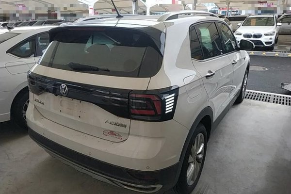 Volkswagen T-Cross 2019, 66100 км, за 9864 USD - фото 6