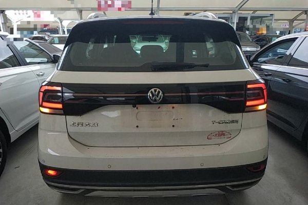 Volkswagen T-Cross 2019, 66100 км, за 9864 USD