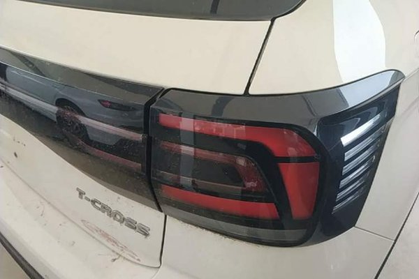 Volkswagen T-Cross 2019, 66100 км, за 9864 USD - фото 9