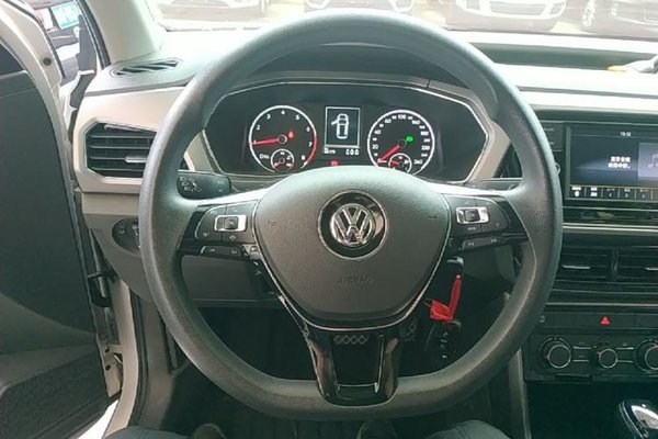 Volkswagen T-Cross 2019, 66100 км, за 9864 USD - фото 18