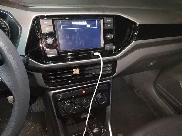 Volkswagen T-Cross 2020, 62200 км, за 8555 USD - фото 6