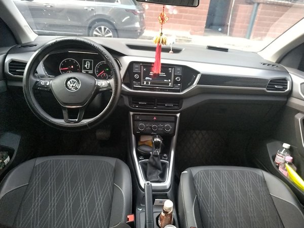 Volkswagen T-Cross 2020, 37000 км, за 9479 USD - фото 10