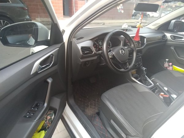 Volkswagen T-Cross 2020, 37000 км, за 9479 USD - фото 17