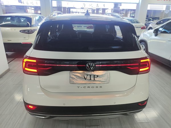 Volkswagen T-Cross 2021, 34900 км, за 10784 USD - фото 5