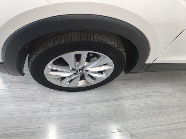 Volkswagen T-Cross 2021, 34900 км, за 10784 USD - фото 8