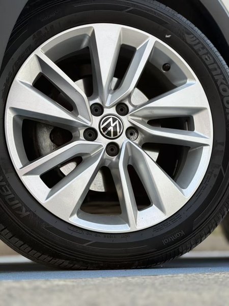 Volkswagen T-Cross 2021, 35400 км, за 12058 USD - фото 9