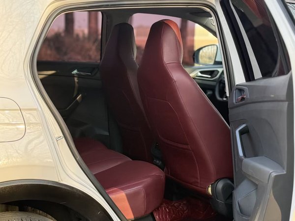 Volkswagen T-Cross 2021, 35400 км, за 12058 USD - фото 24