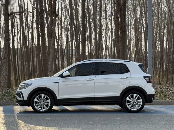 Volkswagen T-Cross 2021, 35400 км, за 12058 USD - фото 11