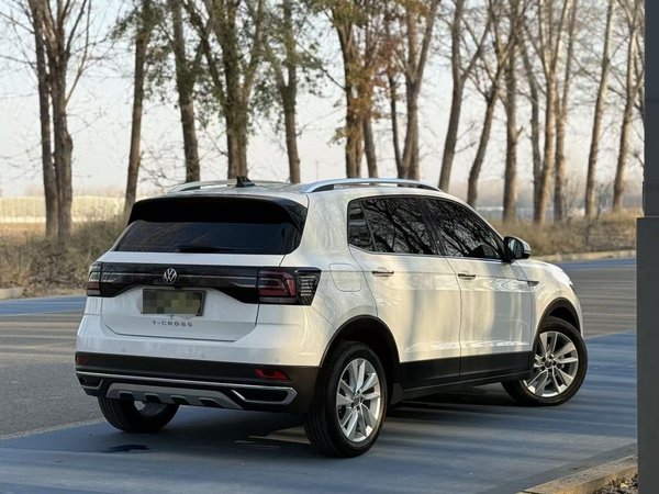 Volkswagen T-Cross 2021, 35400 км, за 12058 USD