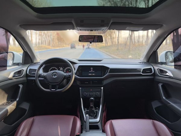 Volkswagen T-Cross 2021, 35400 км, за 12058 USD - фото 15