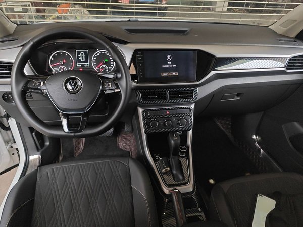 Volkswagen T-Cross 2021, 40300 км, за 10094 USD - фото 13