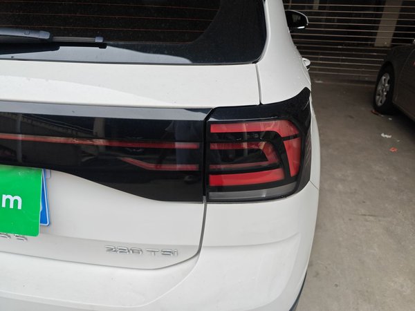 Volkswagen T-Cross 2021, 40300 км, за 10094 USD - фото 7