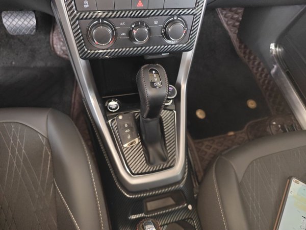 Volkswagen T-Cross 2021, 40300 км, за 10094 USD - фото 17