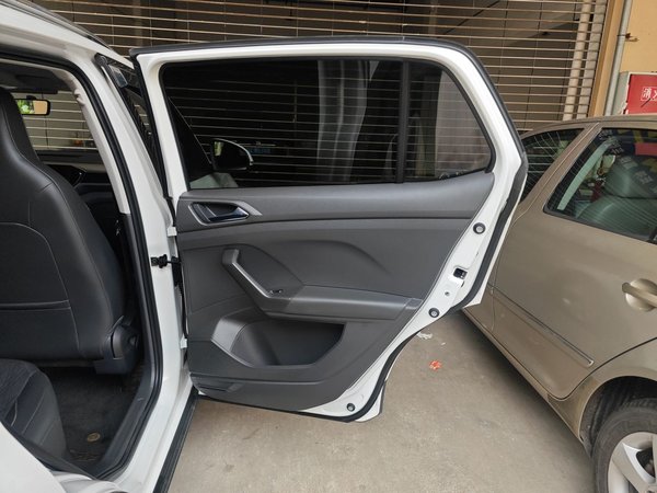 Volkswagen T-Cross 2021, 40300 км, за 10094 USD - фото 25