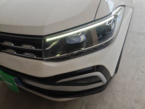 Volkswagen T-Cross 2021, 40300 км, за 10094 USD - фото 9