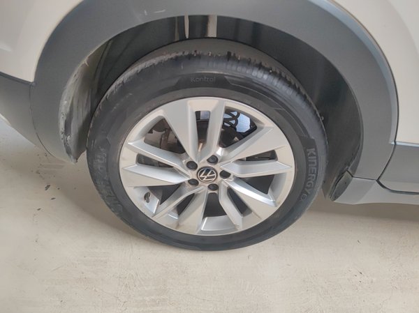 Volkswagen T-Cross 2022, 40400 км, за 12568 USD - фото 10