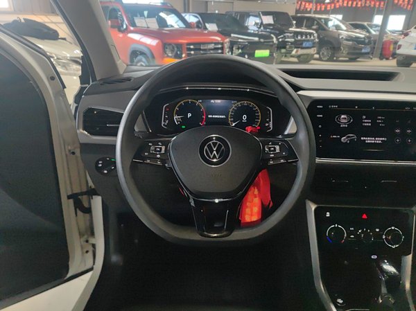 Volkswagen T-Cross 2022, 40400 км, за 12568 USD - фото 12