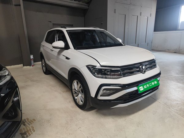 Volkswagen T-Cross 2022, 40400 км, за 12568 USD