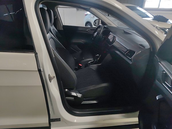 Volkswagen T-Cross 2022, 40400 км, за 12568 USD - фото 23