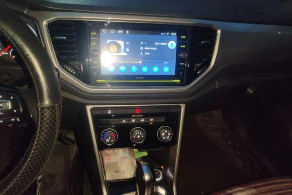 Volkswagen T-ROC 2018, 46700 км, за 9999999 USD - фото 14