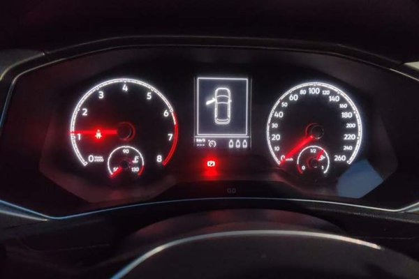 Volkswagen T-ROC 2018, 46700 км, за 9999999 USD - фото 12