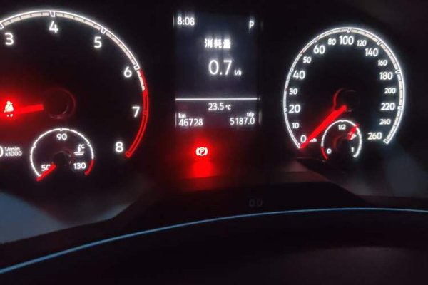 Volkswagen T-ROC 2018, 46700 км, за 9999999 USD - фото 13