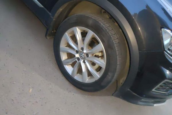 Volkswagen T-ROC 2018, 46700 км, за 9999999 USD - фото 8