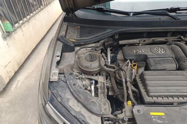 Volkswagen T-ROC 2018, 69300 км, за 8540 USD - фото 23