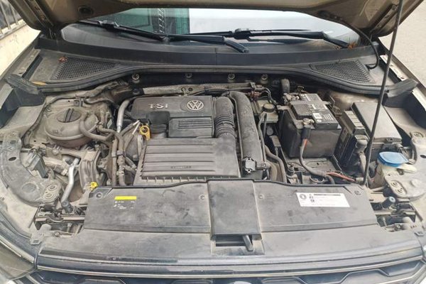 Volkswagen T-ROC 2018, 69300 км, за 8540 USD - фото 21